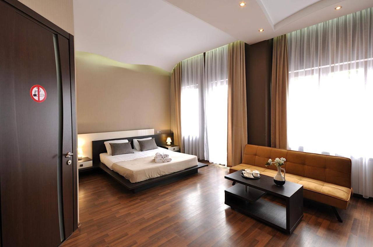 Hotel Majestic Tbilisi ภายนอก รูปภาพ