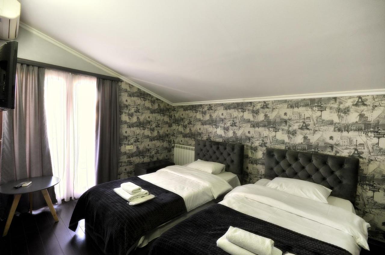 Hotel Majestic Tbilisi ภายนอก รูปภาพ
