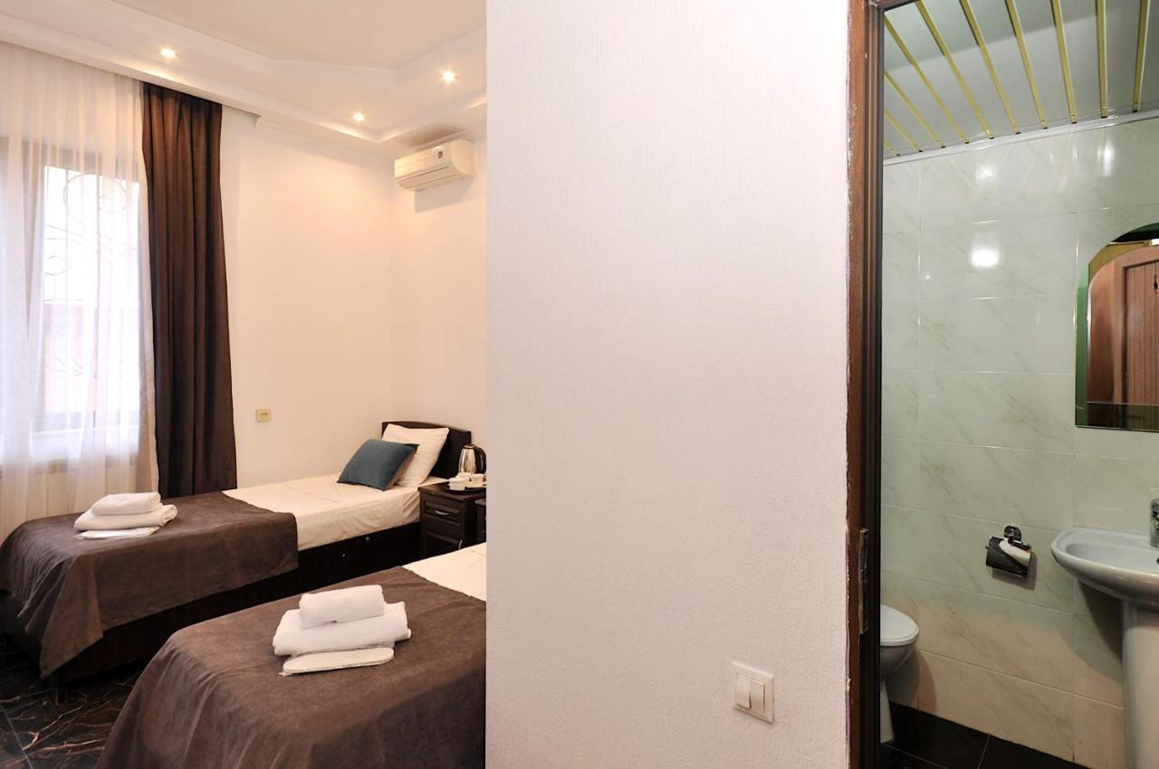 Hotel Majestic Tbilisi ภายนอก รูปภาพ