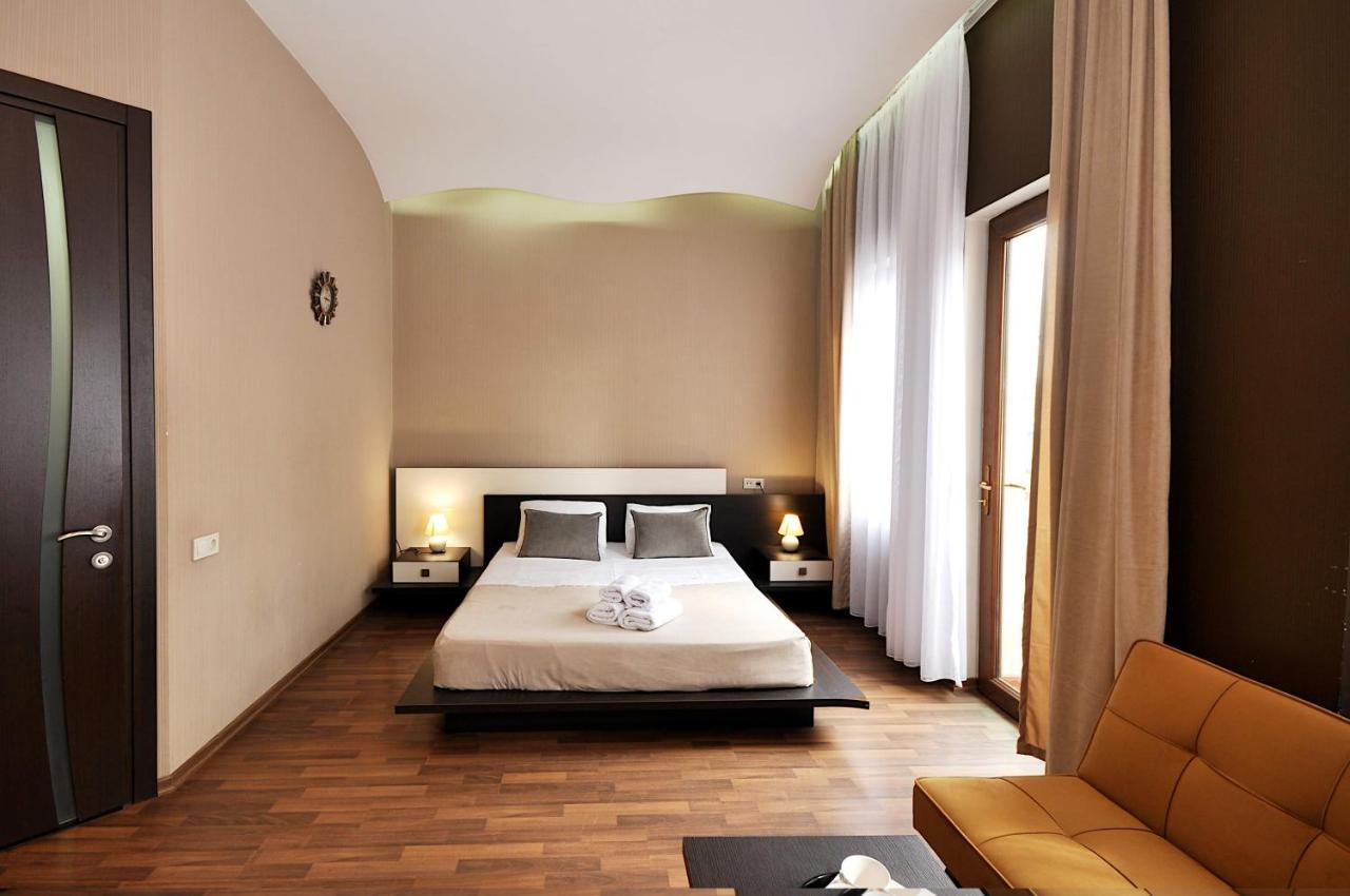 Hotel Majestic Tbilisi ภายนอก รูปภาพ