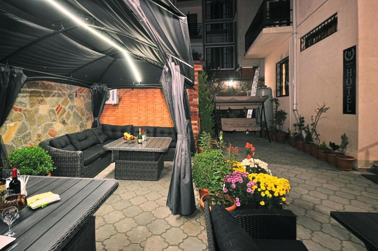 Hotel Majestic Tbilisi ภายนอก รูปภาพ